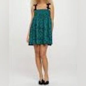 Elegant Teal Sleeveless Dress